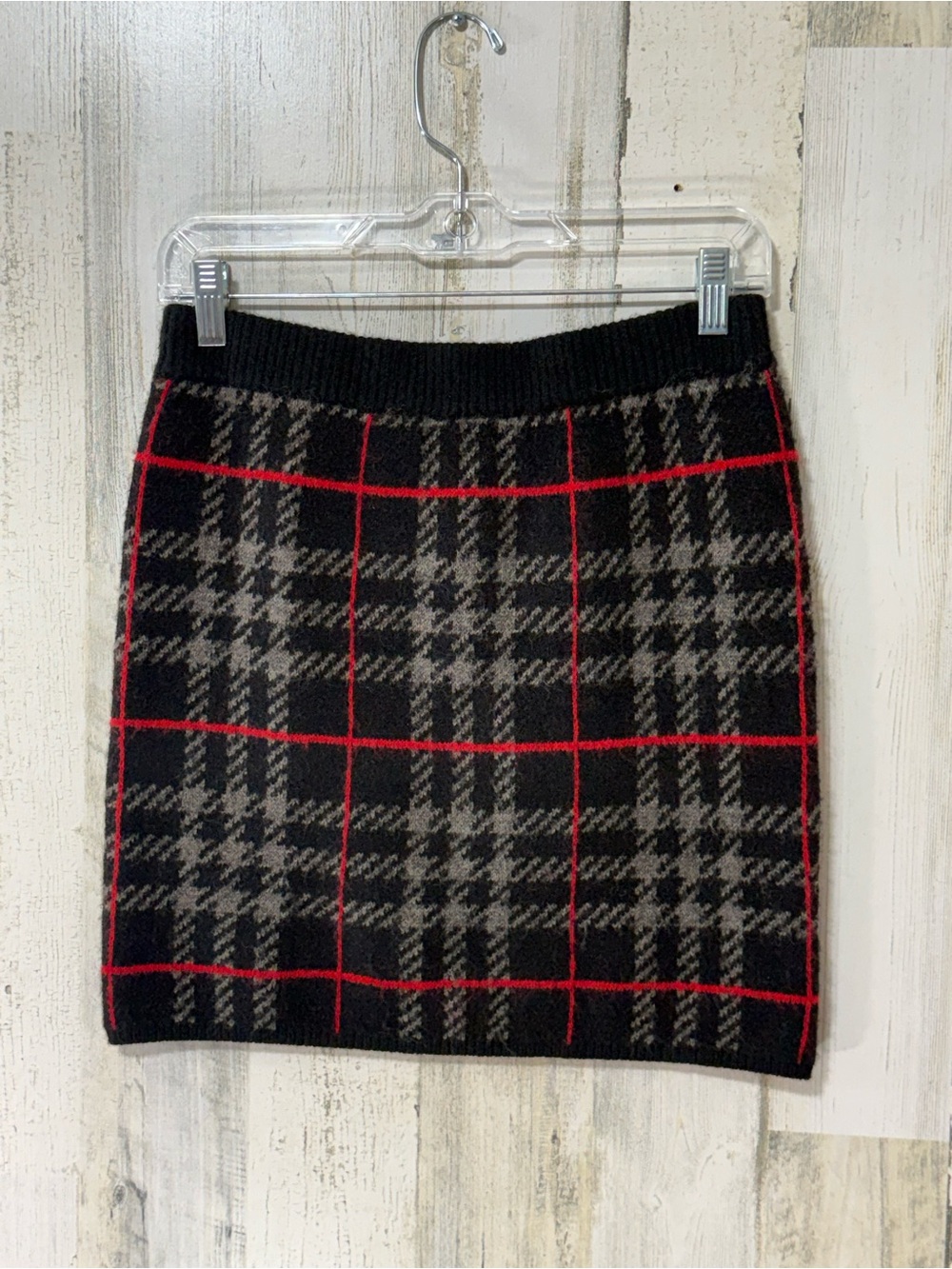 En Saison Black, Gray & Red Plaid Knit Mini Skirt